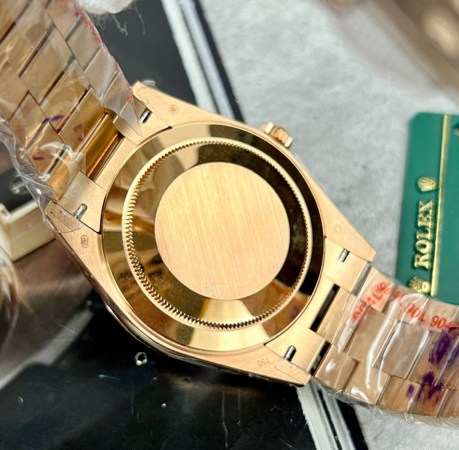 Day-Date golf rose/green dial