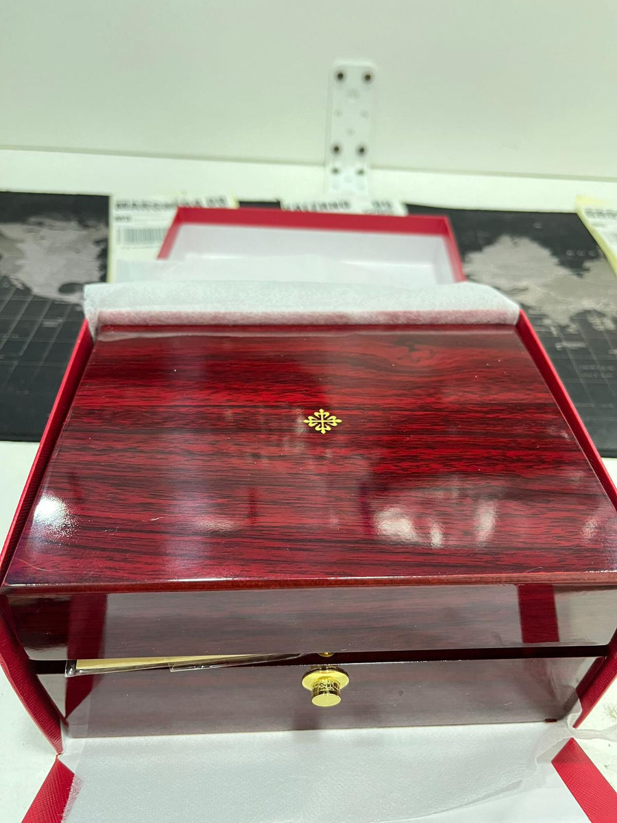 Box Patek