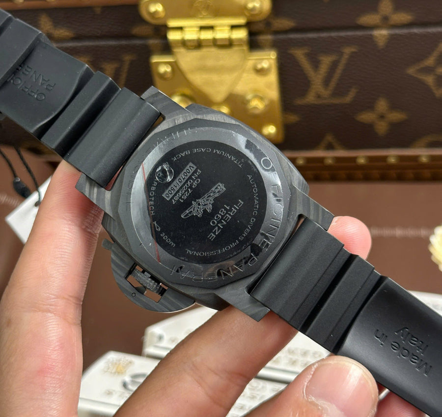 Panerai Submersible Carbotech PAM01616 47mm