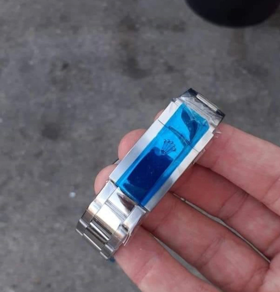 Sky dweller