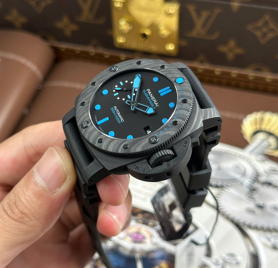 Panerai Submersible Carbotech PAM01616 47mm