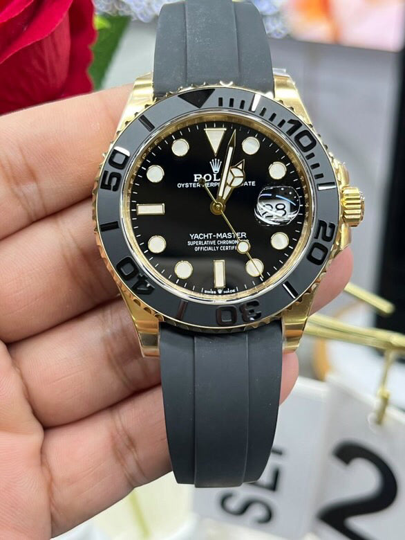 Yach master gum oro