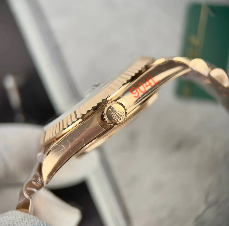 Day-Date golf rose/green dial