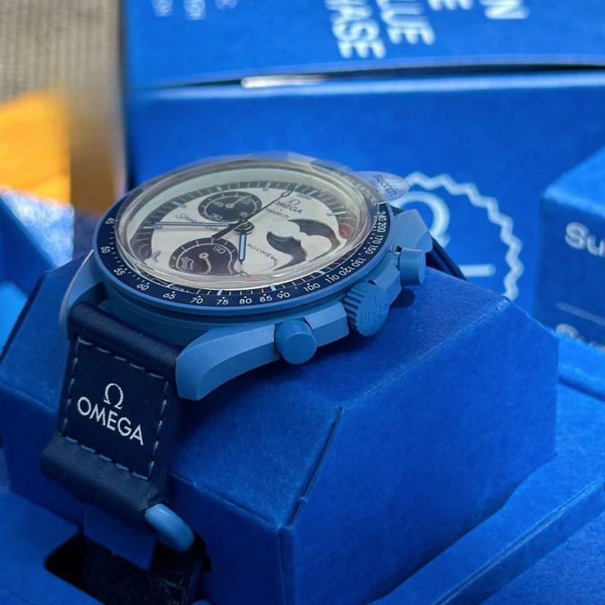 MOONSWATCH MISSION TO THE SUPER BLUE MOONPHASE