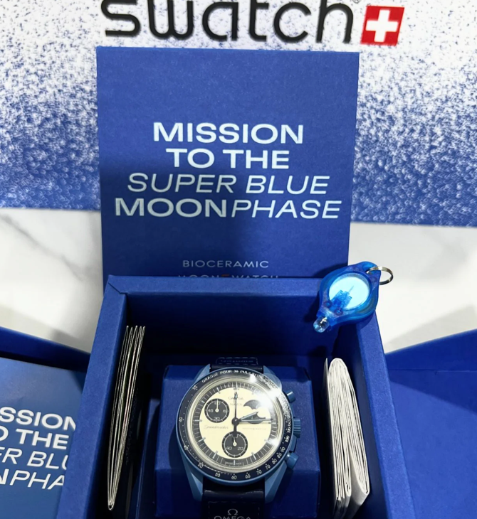 MOONSWATCH MISSION TO THE SUPER BLUE MOONPHASE