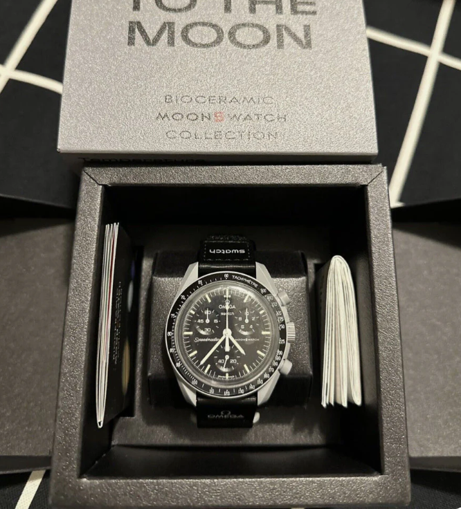 MOONSWATCH MISSION TO THE MOON
