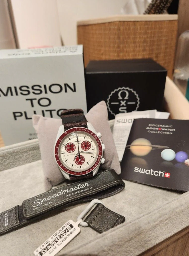 MOONSWATCH MISSION TO PLUTO